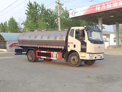 10吨解放国五鲜奶运输车