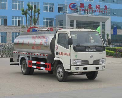 东风国5吨鲜奶运输车