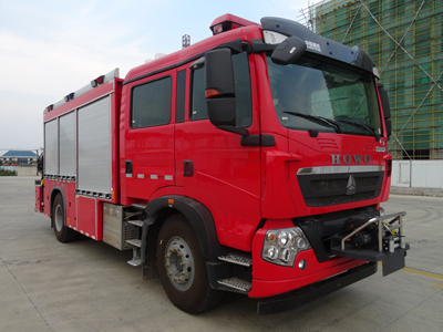 新东日牌YZR5140TXFJY130/H6型抢险救援消防车